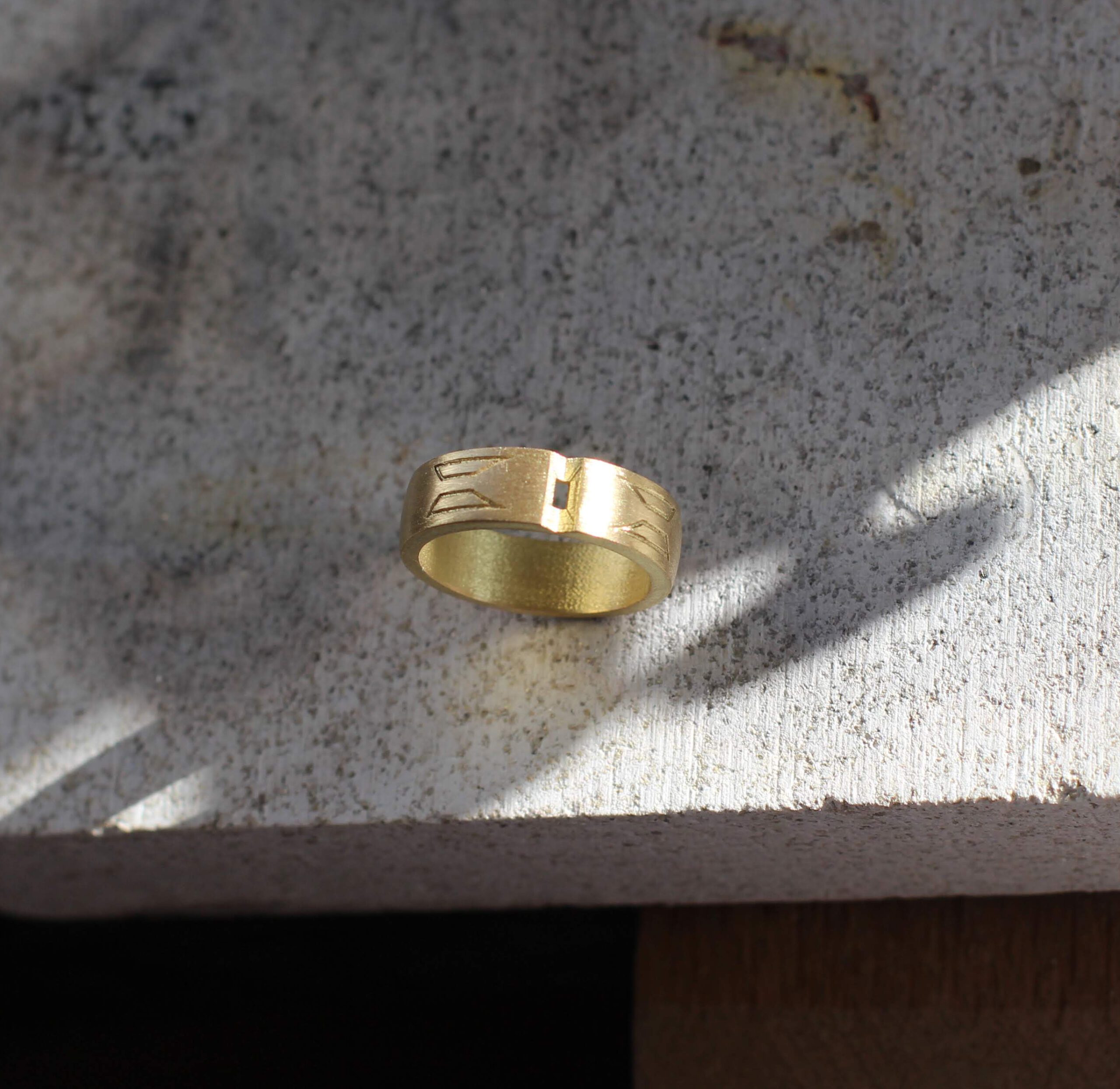  CROP RUBY RING